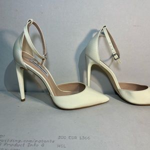 Cream Steve Madden heels